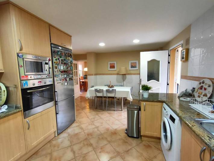 Casa rural para 10 personas, con jardín además de piscina y jacuzzi en Benicasim - 4