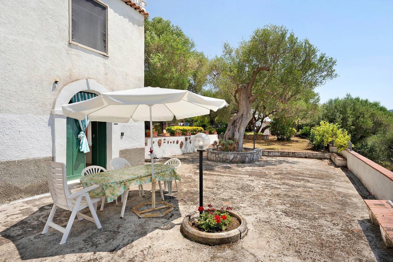 Casa vacanze Joh – Ruhige Lage nahe Zentrum und Stränden, mit privater Terrasse in Palinuro, Centola