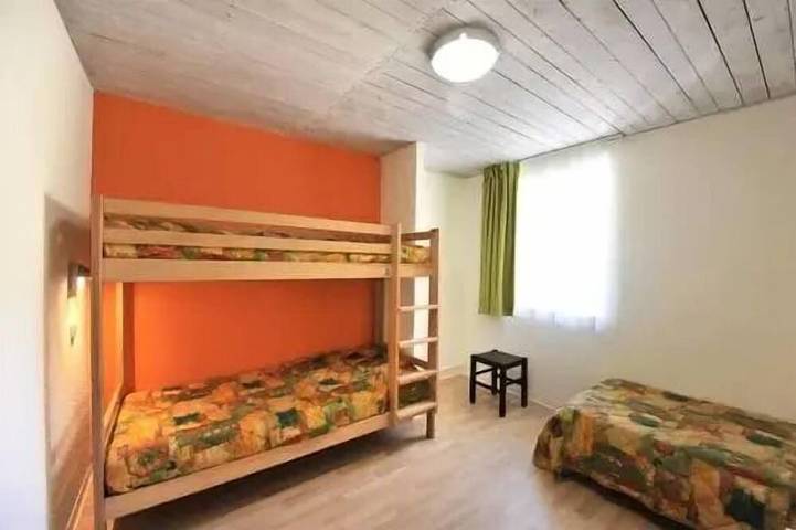 Gîte pour 5 personnes, avec terrasse ainsi que sauna et piscine, animaux acceptés à Brusque - 2