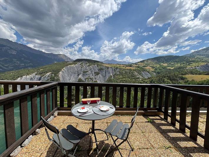 Ganzes Studio, Funktionelles Studio, Bergblick - 4 Pers. in Le Sauze, Enchastrayes