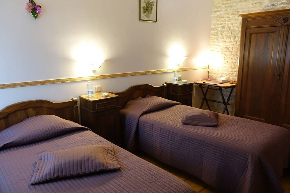 Encantador B & B a las puertas de La Rochelle y Marais Poitevin in Andilly, Región de La Rochelle