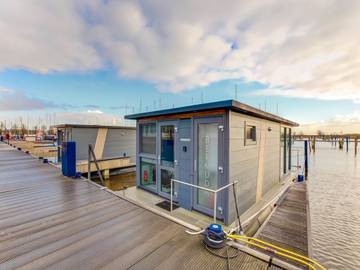 Ferienhaus für 4 Personen, mit Pool und Balkon, kinderfreundlich in Edam-Volendam