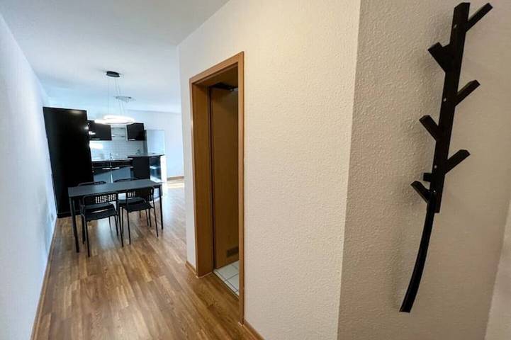 Ganze Wohnung, Casa Sali - ruhige, moderne Ferienwohnung bei Heidelberg mit Balkon & Parkplatz in Leimen, Rheinebene