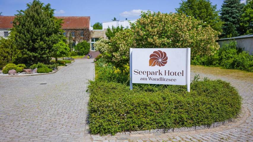 Hotel für 2 Personen, mit Terrasse und Garten sowie Sauna und Seeblick in Wandlitz - 2