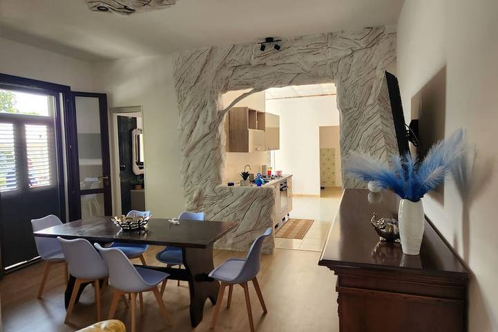 Gîte pour 6 personnes, avec Jardin à Porto Cesareo
