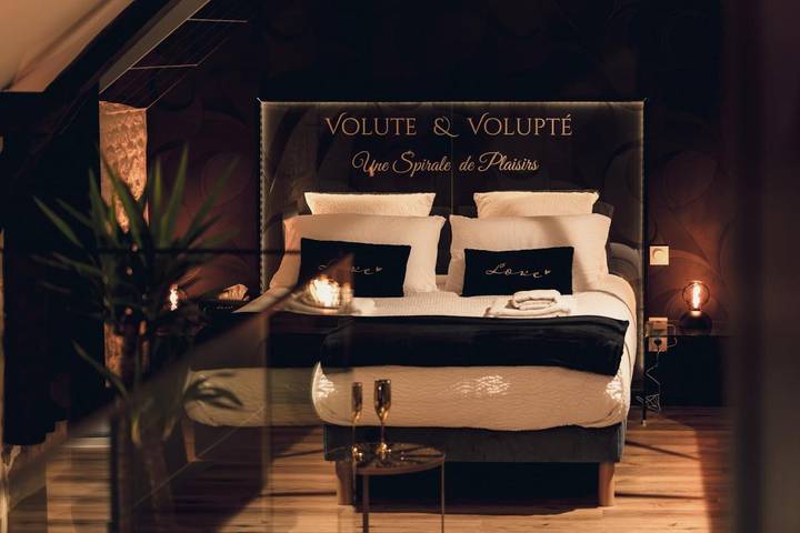 Location de vacances pour 2 personnes, avec Jacuzzi ainsi que Terrasse et Sauna à Hiéville