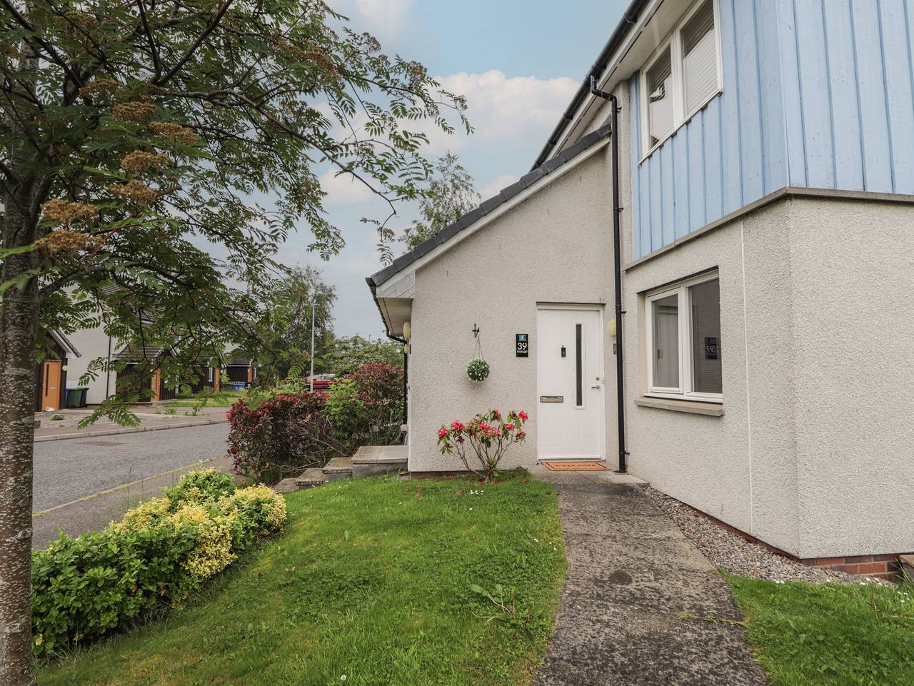 Entire apartment, 39 Knocknagael in Highlands