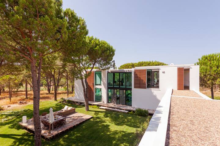 Location de vacances pour 12 personnes, avec terrasse et jardin à Comporta - 2