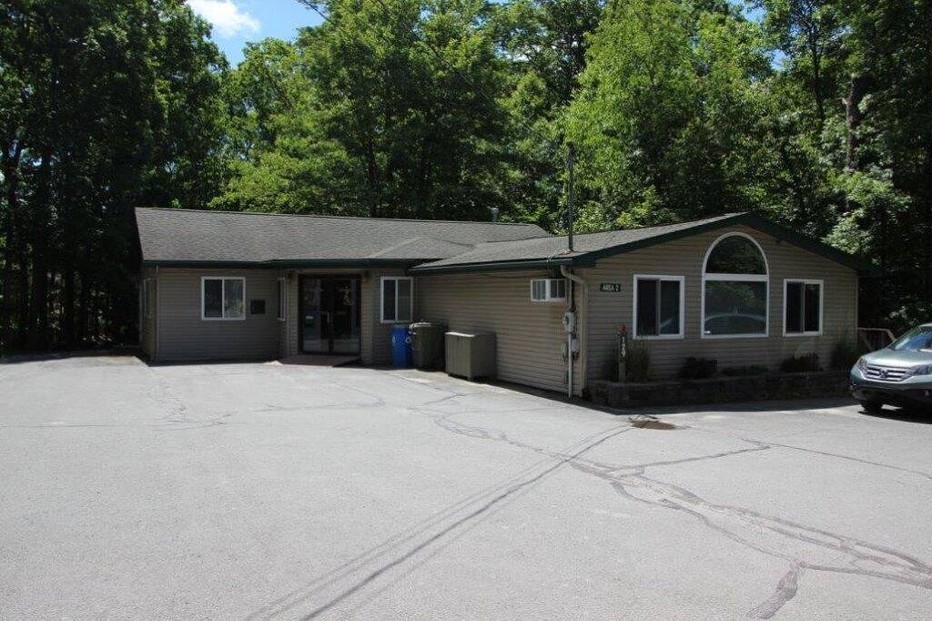 Walk to the Ski-Slope, Pool und Lodge Spektakuläre 5 Schlafzimmer 3 Bath Contemp in Masthope, Pike County