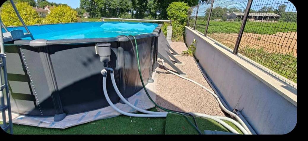 Location de vacances pour 8 personnes, avec piscine et jardin à Touffreville-la-Corbeline - 3