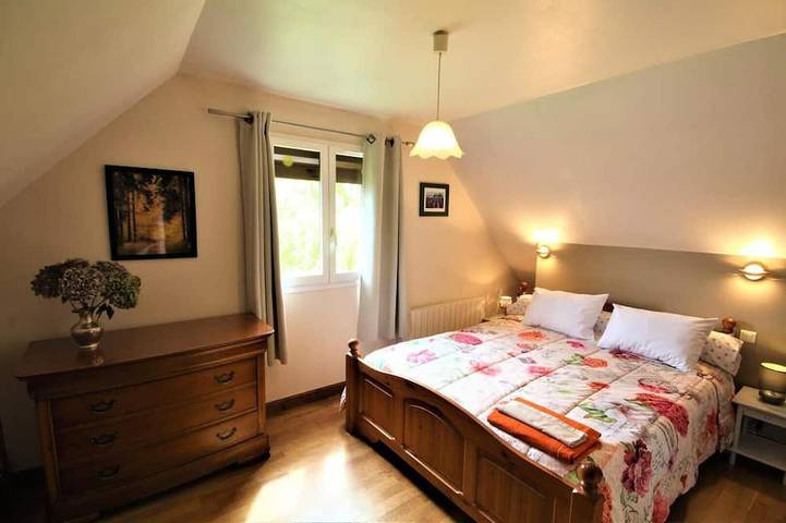 Location de vacances pour 6 personnes, avec jardin et terrasse à Bec-de-Mortagne - 4