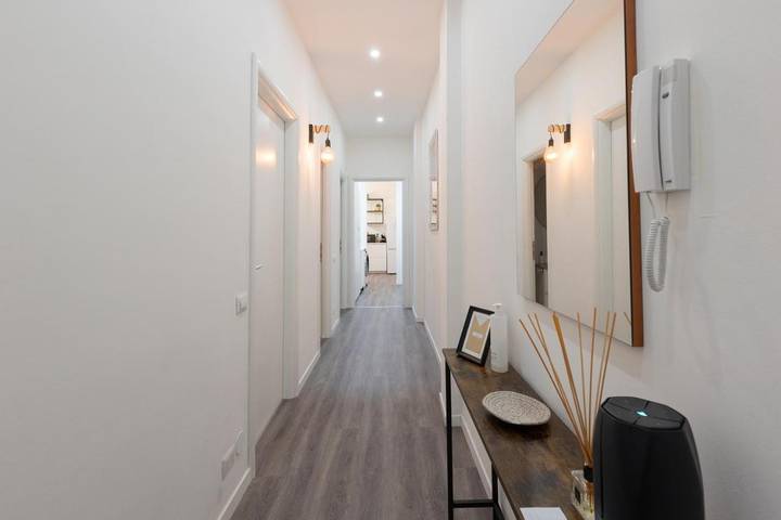 Gîte pour 4 personnes, avec Balcon ainsi que Terrasse et Vue à Novate Milanese
