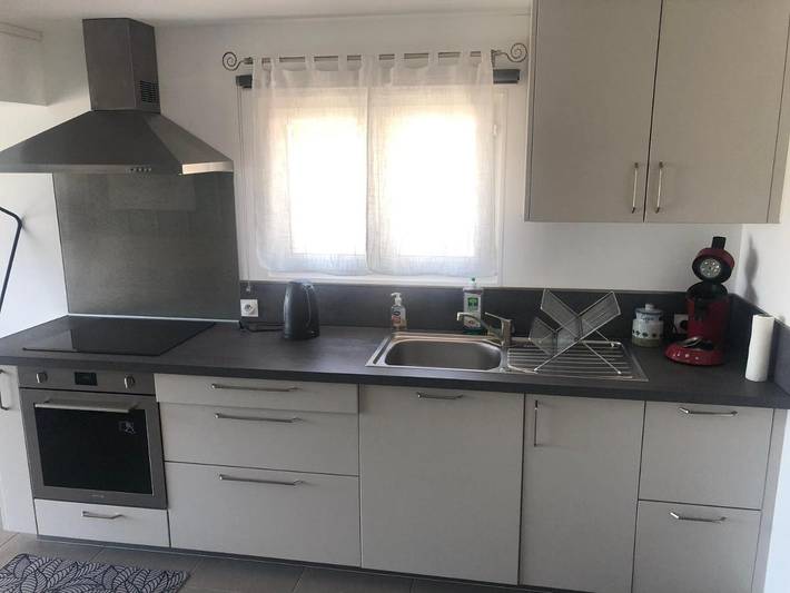 Location de vacances pour 2 personnes, avec Terrasse et Jardin ainsi que Piscine et Vue à Llauro - 3