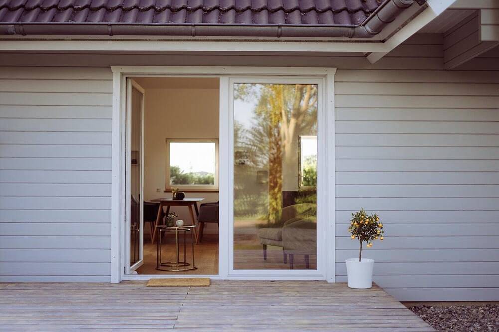 Wenn Sie Ihre Auszeit in schöner Naturumgebung verbringen möchten, sind Sie in unserem neuen Ferienhaus \"Buchtbrise\" perfekt aufgehoben und können Ihren Urlaub in Niesgrau, an der Geltinger Bucht genießen in Niesgrau, Schleswig-Flensburg