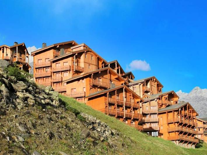 Chalet for 14 people, with balcony and pool as well as sauna, with pets in Val Thorens