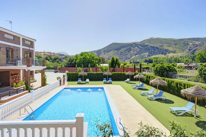 Maison de vacances pour 16 personnes, avec vue ainsi que piscine et jardin - 1
