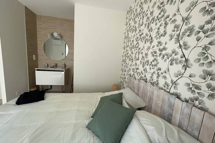 Location de vacances pour 6 personnes, avec jardin et terrasse à Reilhaguet - 4