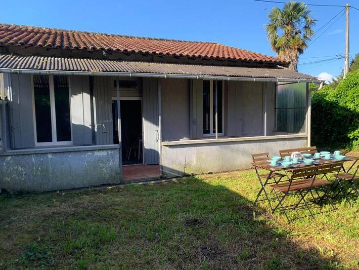 Gîte pour 8 personnes, avec terrasse et jardin à Saint-Estèphe - 2