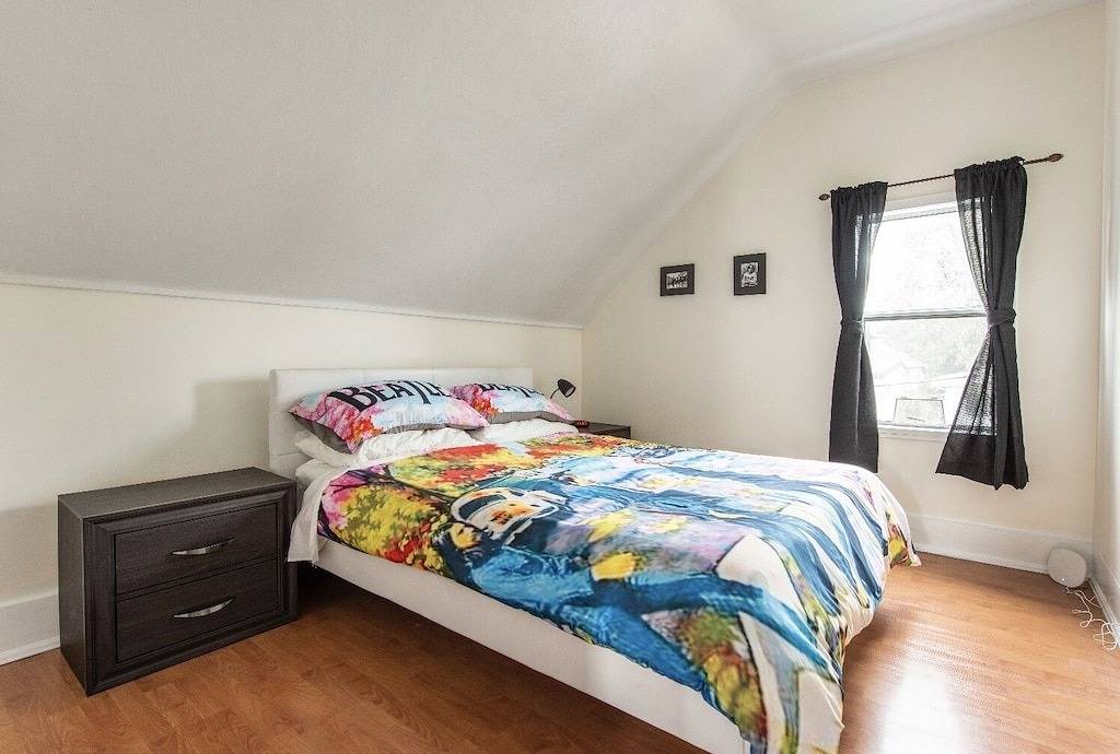 5 Schlafzimmer, ganzes Haus, völlig privat und zentral gelegen in Vancouver, British-Columbia