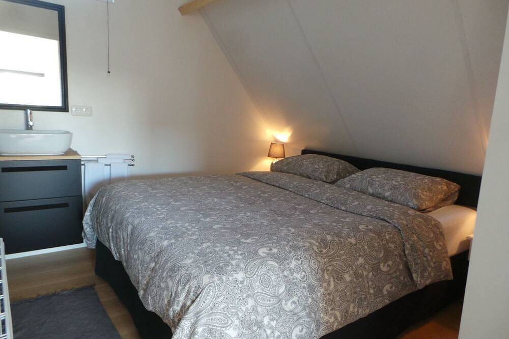 Ganze Wohnung, Lovely new apartment, complete tranquility just 15 minutes from Amsterdam in Groene Hart