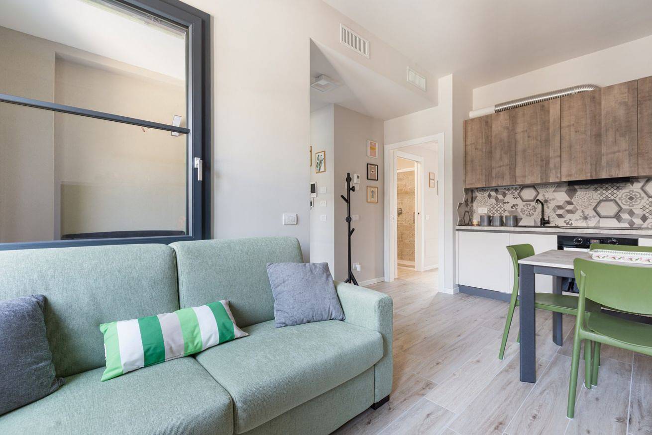 Hel lejlighed, Superior Apt with Veranda and Shared Swimming Pool in Milano, Milan Provinsen