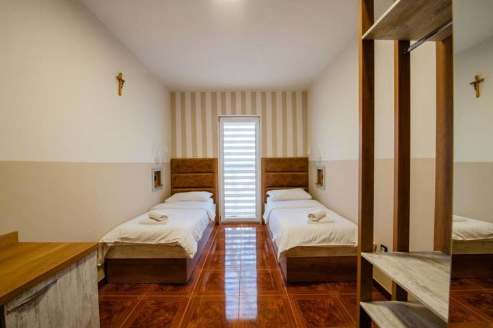 Maison d’hôte pour 4 personnes, avec terrasse ainsi que jardin et vue dans Međugorje - 2