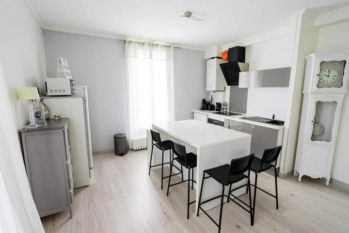 Gîte pour 6 personnes, avec jardin à Quincy-Voisins - 3