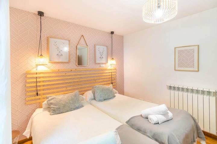 Gîte pour 2 personnes, avec terrasse, animaux acceptés à Valcarlos - 2