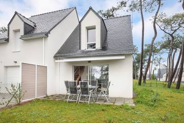 Gîte pour 6 personnes, avec terrasse et jardin dans Plage du Roaliguen