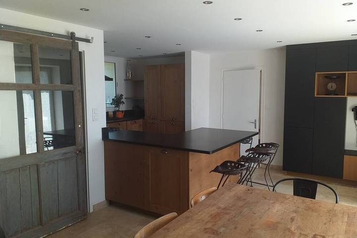 Location de vacances pour 6 personnes, avec jardin, animaux acceptés à Beaulieu-sous-la-Roche