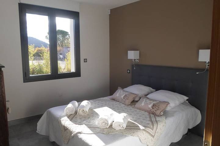 Location de vacances pour 6 personnes, avec terrasse et jardin à Saint-Marcellin-lès-Vaison - 3