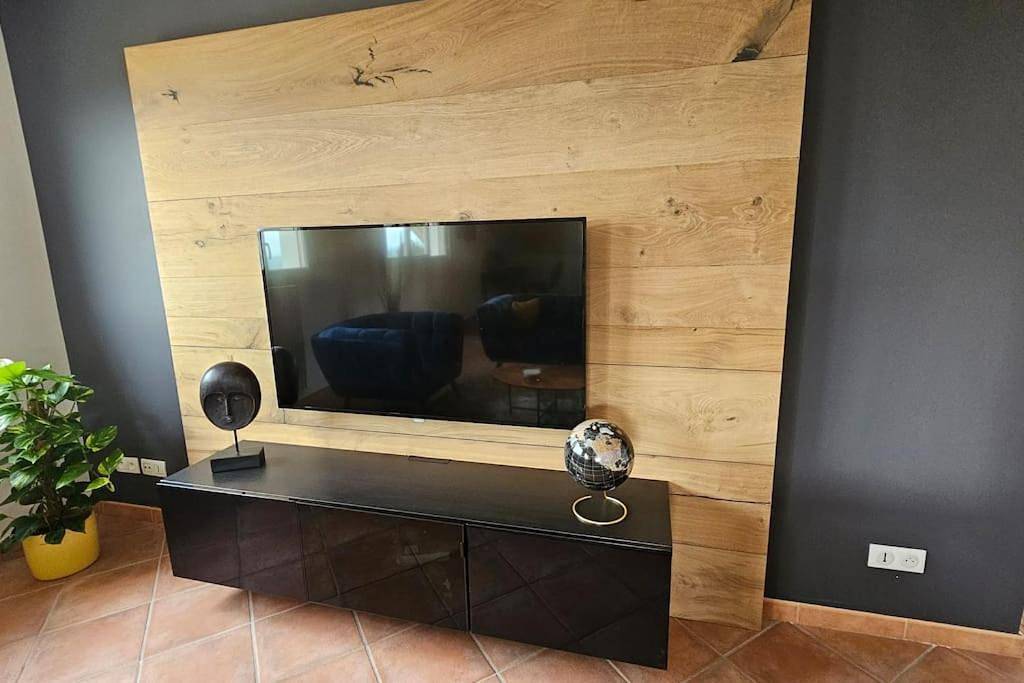 Appartement entier, Two-Bedroom Apartment in Lucinges, Région de Saint-Julien-en-Genevois