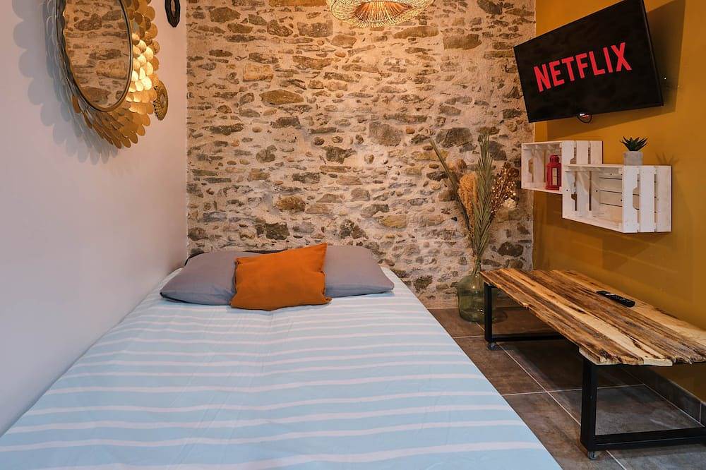 Appartement entier, Confort & Calme – T2 Climatisé avec Cour centre in Carcassonne, Région de Carcassonne