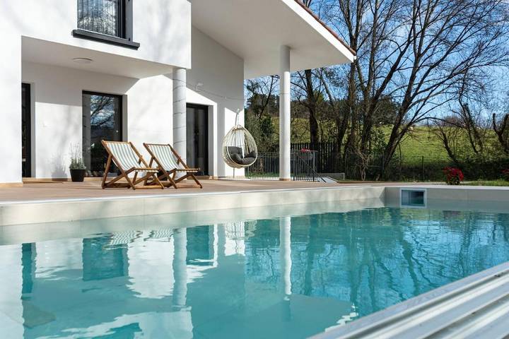 Chalet para 10 personas, con piscina y jardín en Guipúzcoa