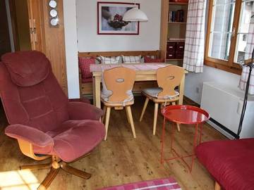 Lodge for 4 People in Lenk, Bernese Oberland, Photo 3