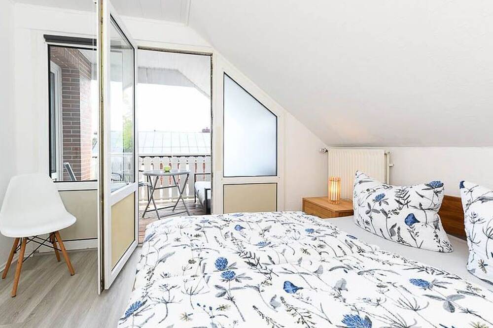 Ganze Wohnung, Ferienwohnung Rotbuche in Westerholt - Ferienwohnung Rotbuche in Westerholt, Nordseeküste