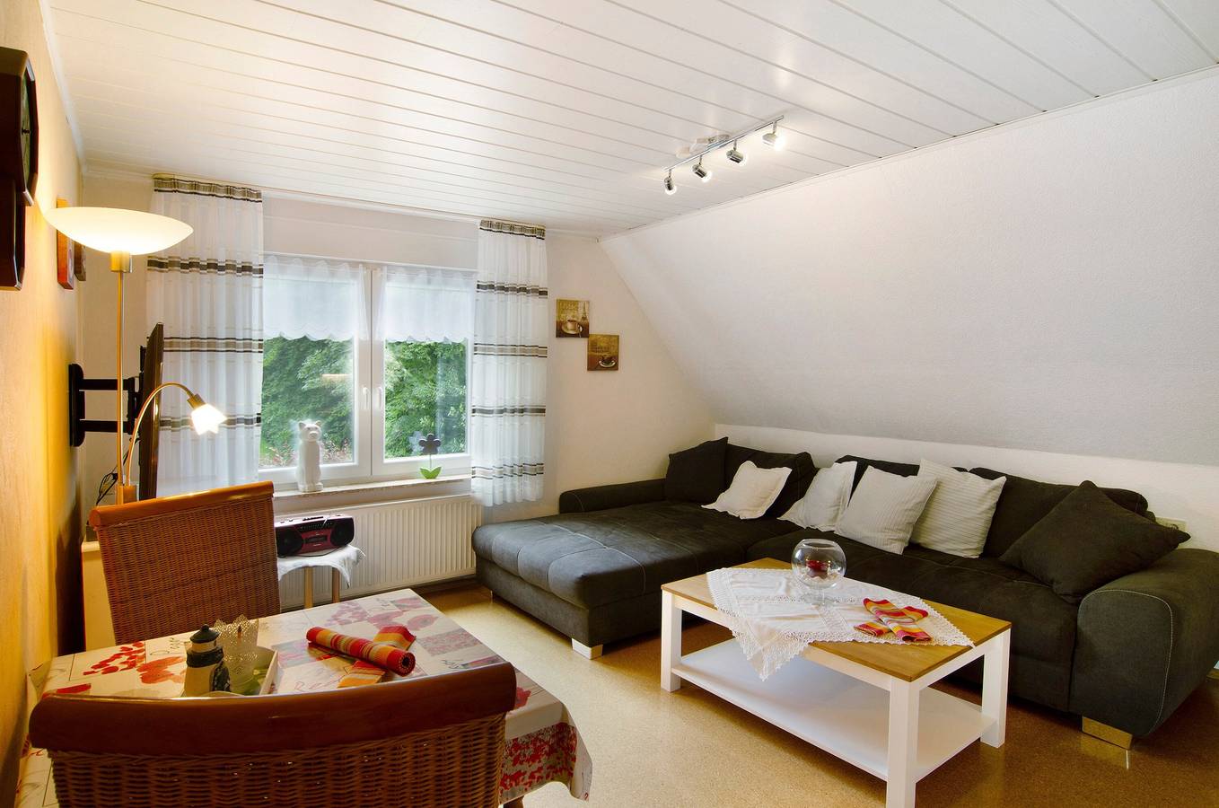 Appartamento intero, Appartamento 'Ferienhaus Gerda Wohnung 1' con terrazza privata, giardino privato e Wi-Fi in Ochtersum, Circondario di Wittmund