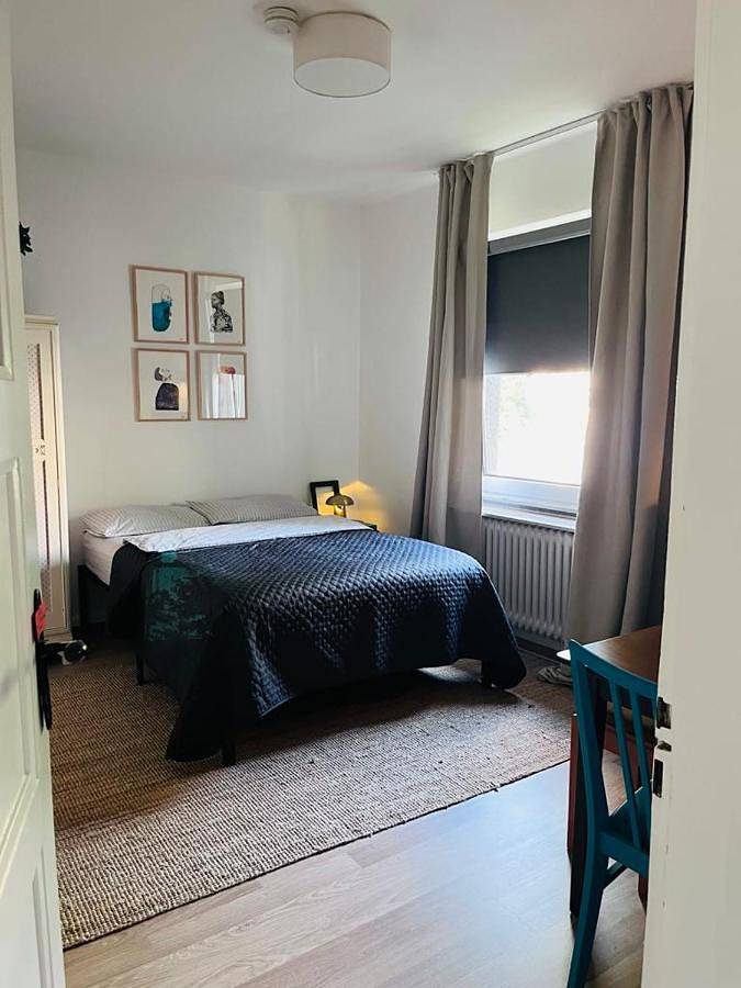 Double Room with Private Bathroom in Ehrenfeld (Keulen), Keulen