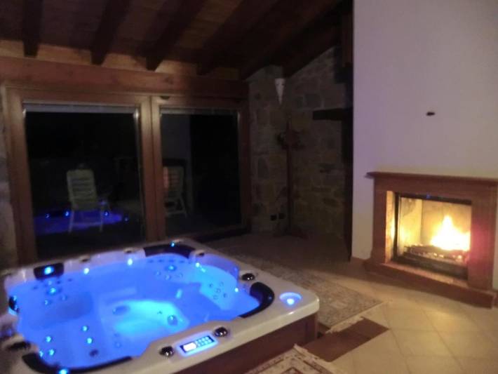 B&b per 4 persone, con Balcone e Terrazza nonché Giardino e Piscina in Provincia di Modena