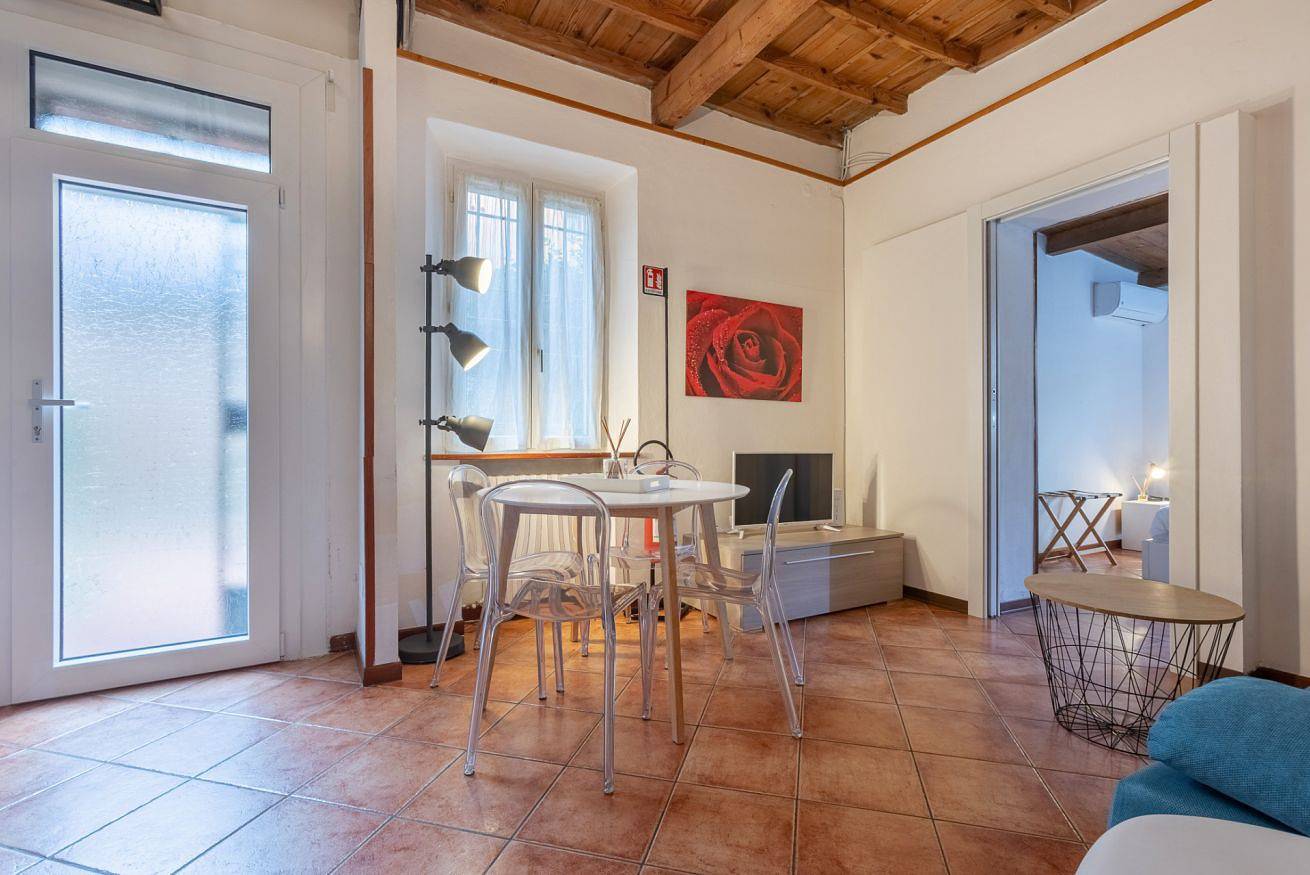 Apartamento entero, Guesthost - Duplex Apartment in the heart of the center in Ferrara, Provincia de Ferrara