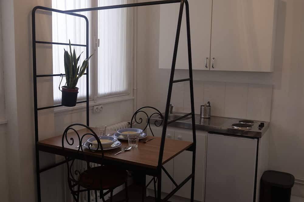 Ganze Wohnung, Le Trop Parfait - un Gîte Urbain Pour Deux Personnes en Plein Centre Ville in Autun, Autun und Umgebung