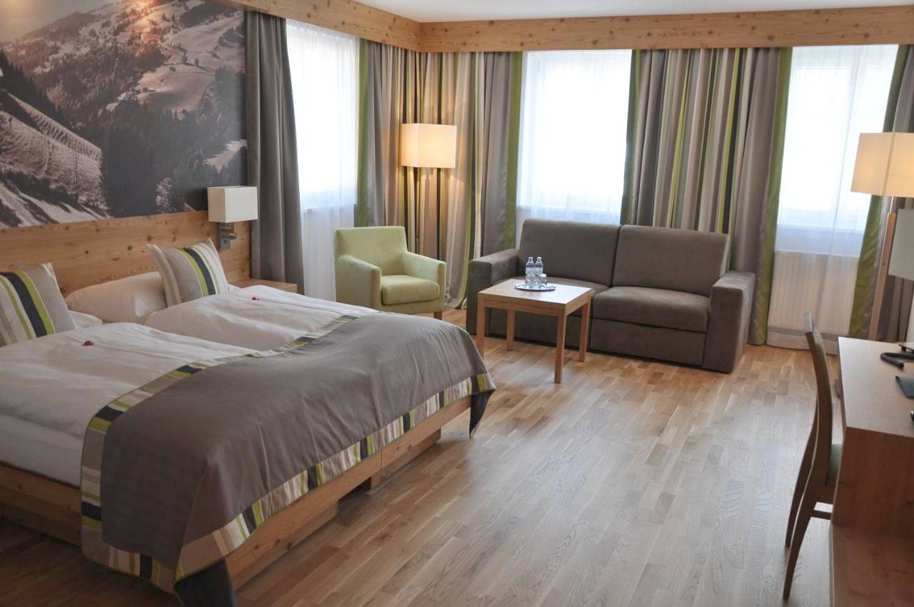 Hotel Goldener Adler Wattens in Tuxer Alpen, Wattens