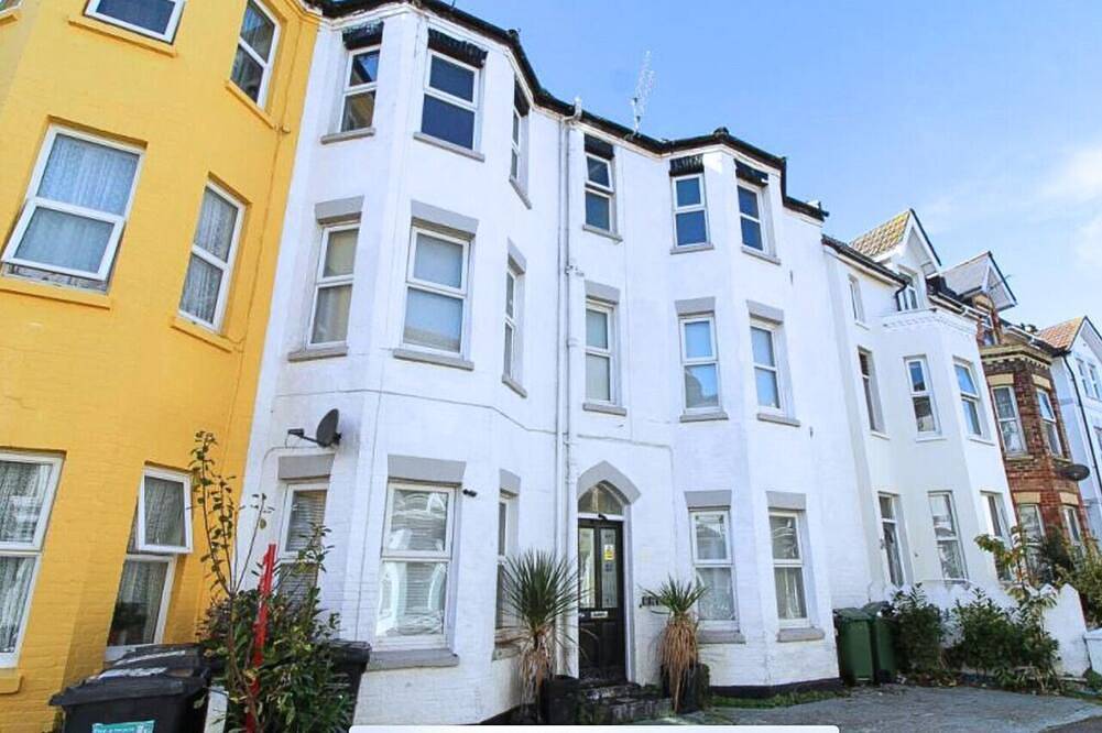Apartamento entero, Piso moderno en el centro de la ciudad | A 5 minutos andando de la playa in Bournemouth, Sudoeste de Inglaterra