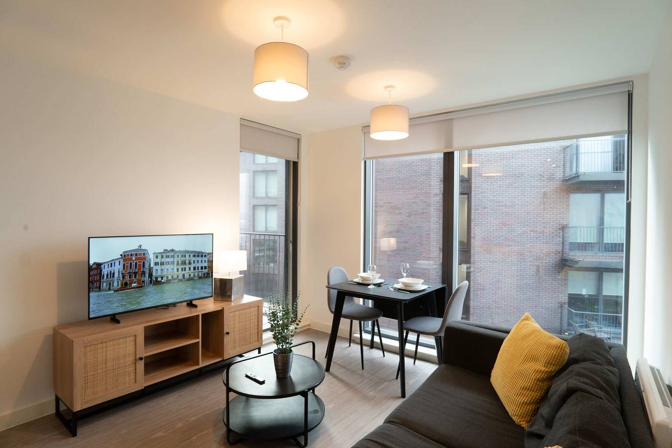 Entire apartment, Bright 1 Bed Apartment in Manchester w Balcony in Greater Manchester