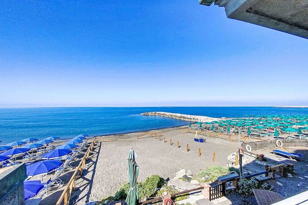 Appartement entier, Bel appartement pour 4 personnes avec climatisation, Wifi, patio et animaux admis in Marina di Cecina, Cecina