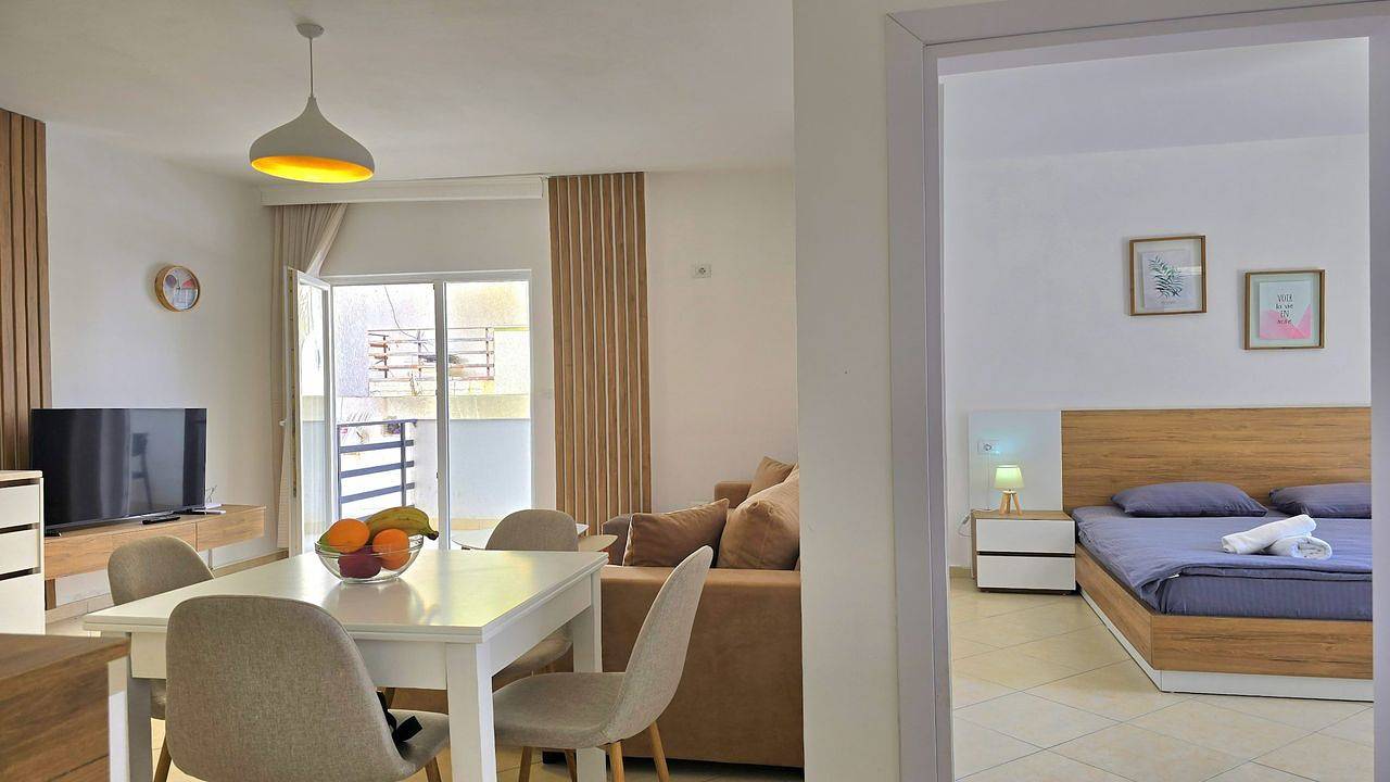 Hel ferieleilighet, Ferienwohnung für 5 Personen (75 m²) in Rrethi i Durrësit in Golem, Albania