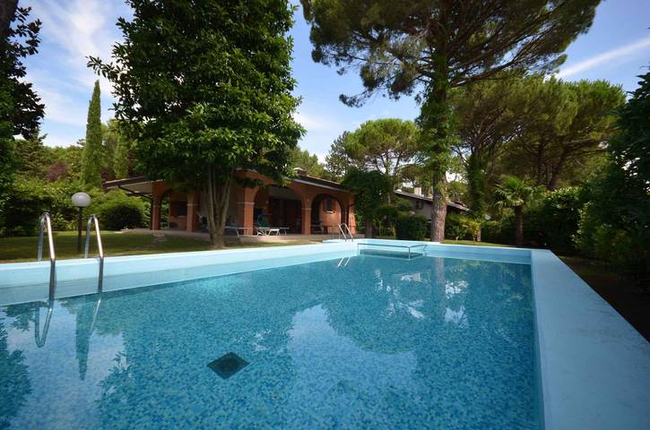 Villa avec jardin et piscine in Lignano Riviera, Lignano Sabbiadoro