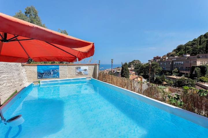 Vacation rental for 2 people, with Yard
