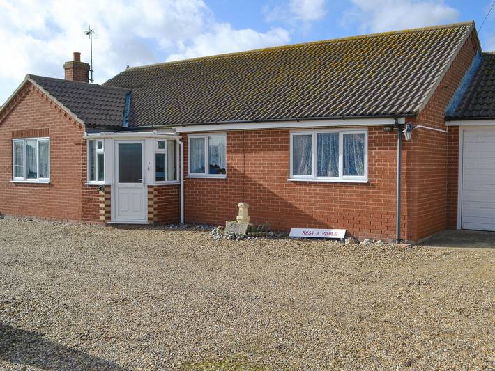 Cottage for 6 people, with garden, with pets in North Norfolk
