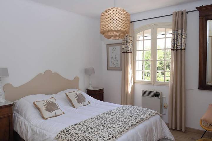 Location de vacances pour 6 personnes, avec terrasse et jardin à Cabrières-d'Avignon - 2